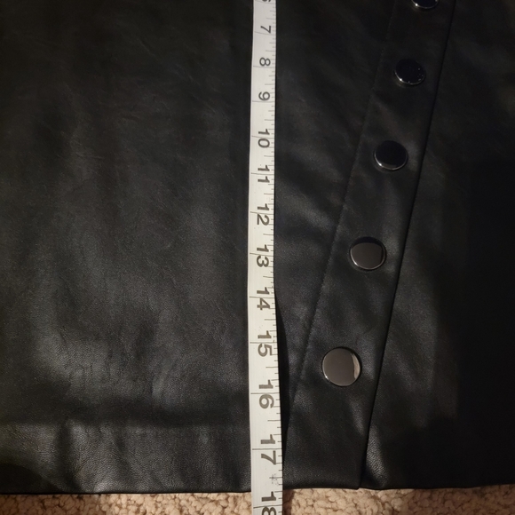 INC black faux leather mini skirt with sleek metallic buttons, size small, NWOT - Picture 4 of 7